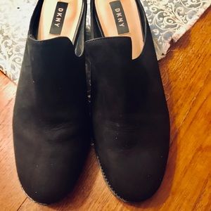 DKNY MULES SIZE 9.5